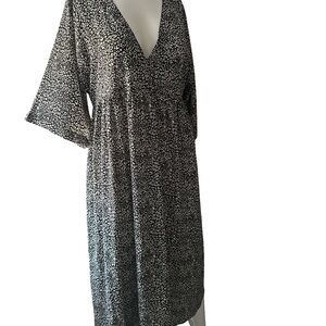 Mittoshop Black and Cream Patterned Dress
